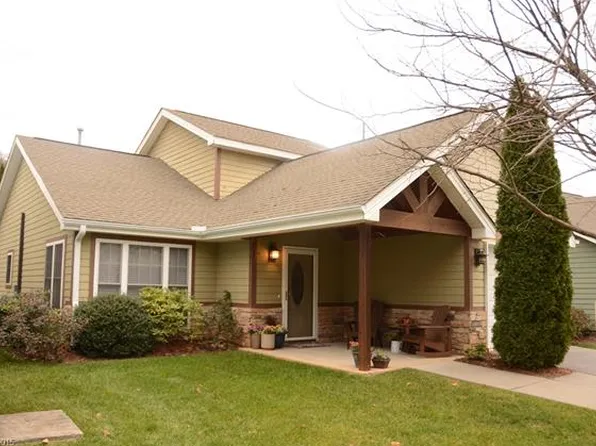 14 Kaylor Dr, Arden, NC 28704