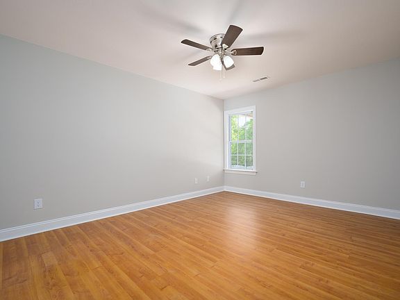 4th image of 1920 A Cambria Dr