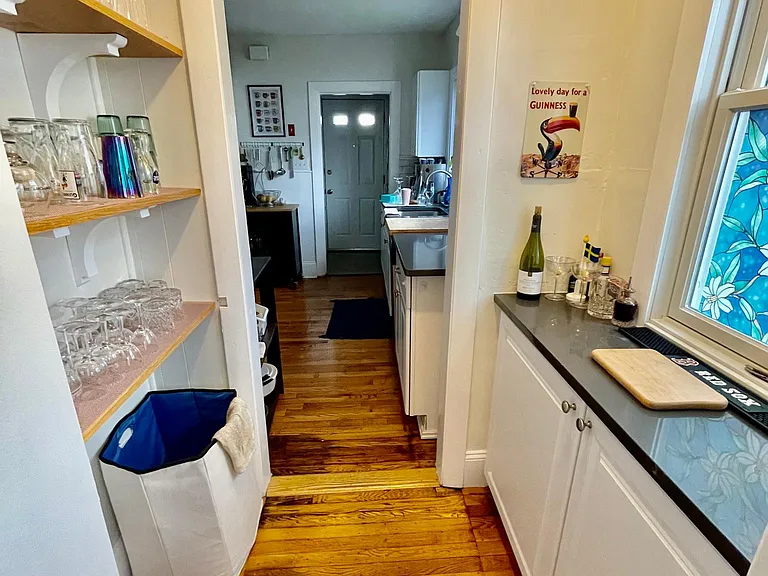 278 Willis Ave — Photo 3
