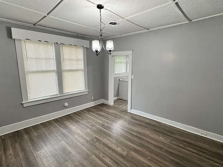 3209 Choctaw Ave — Photo 4