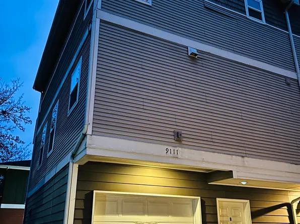 9111 23rd Ave NE, Seattle, WA 98115