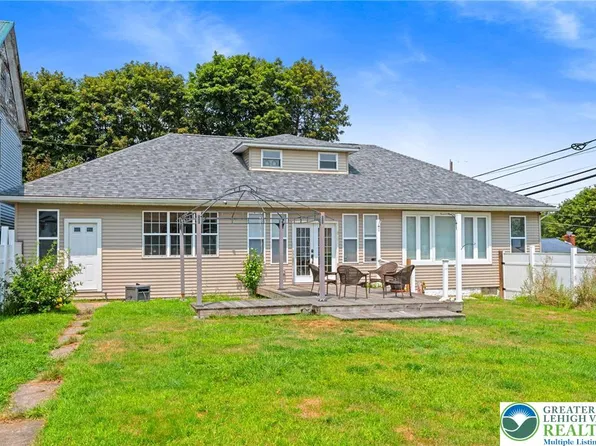 1 W Lehigh St, Coaldale, PA 18218