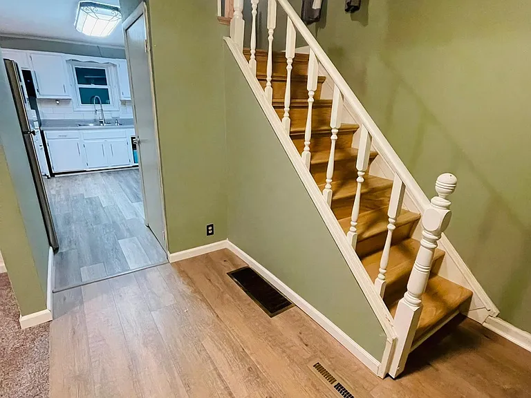 69 Arbordale Ave — Photo 4