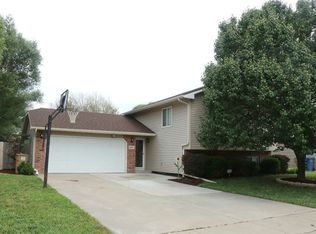 4060 N Farmstead St, Wichita, KS 67220