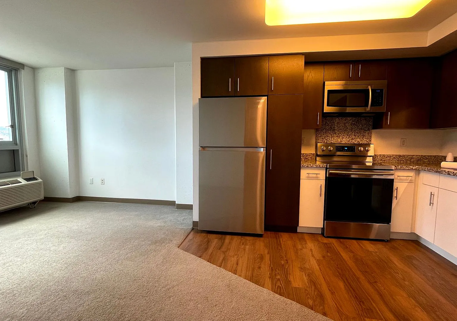 Modern 2 Bedroom / 2 Bath at Ke Kilohana | 31st Floor | Internet Included | 1 Parking — Photo 2