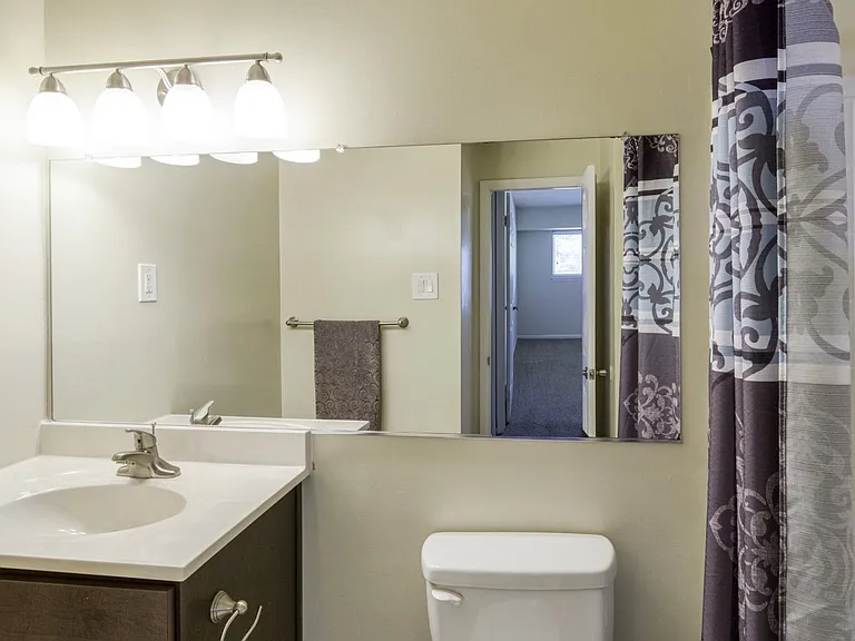 Wellington at Western Branch Apartments — Photo 4