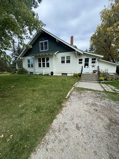 4 bed, 1689 sqft, $2,600 — Photo 3