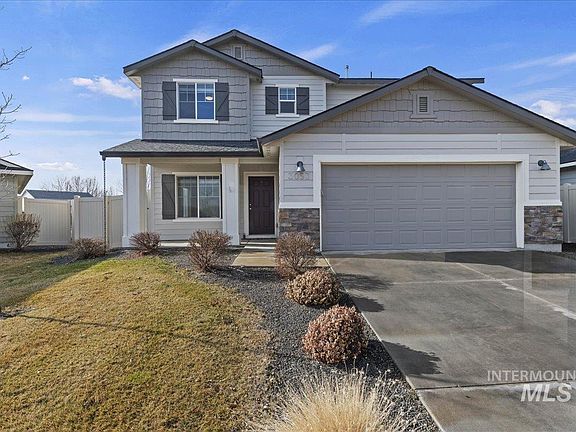 2nd image of 3053 N Saratov Way