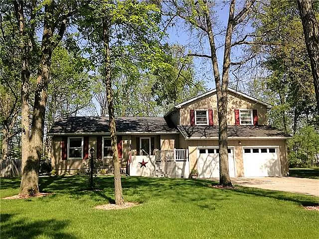 2057 Laurelwood Dr photo 1