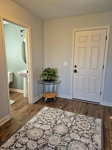 3403 Chestnut Ln — Photo 5