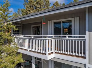 1527 NW Juniper St APT 4, Bend, OR 97703