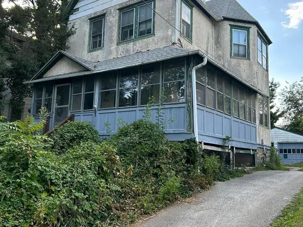 63 W Greenwood Ave, Lansdowne, PA 19050