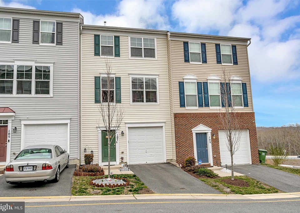 1st image of 107 Lantana Ln