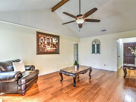 4th image of 6607 Country Creek Dr