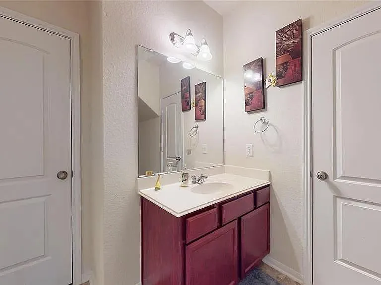 3202 Cabin Wood Way — Photo 17
