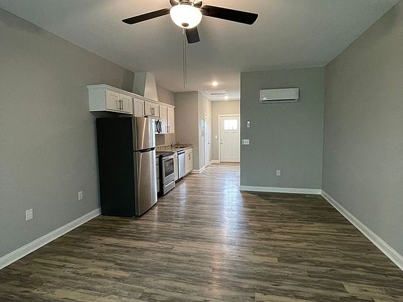 5th image of 515 Wellington Way #4