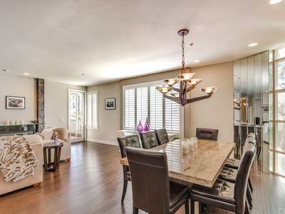 117 N Gale Dr APT 201, Beverly Hills, CA, 90211