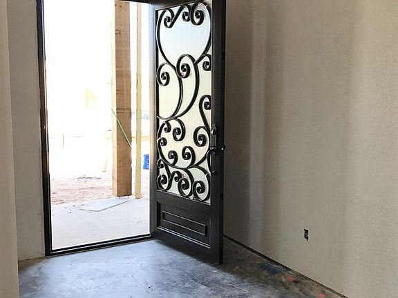 4th image of 2509 Legacy Oaks Ct