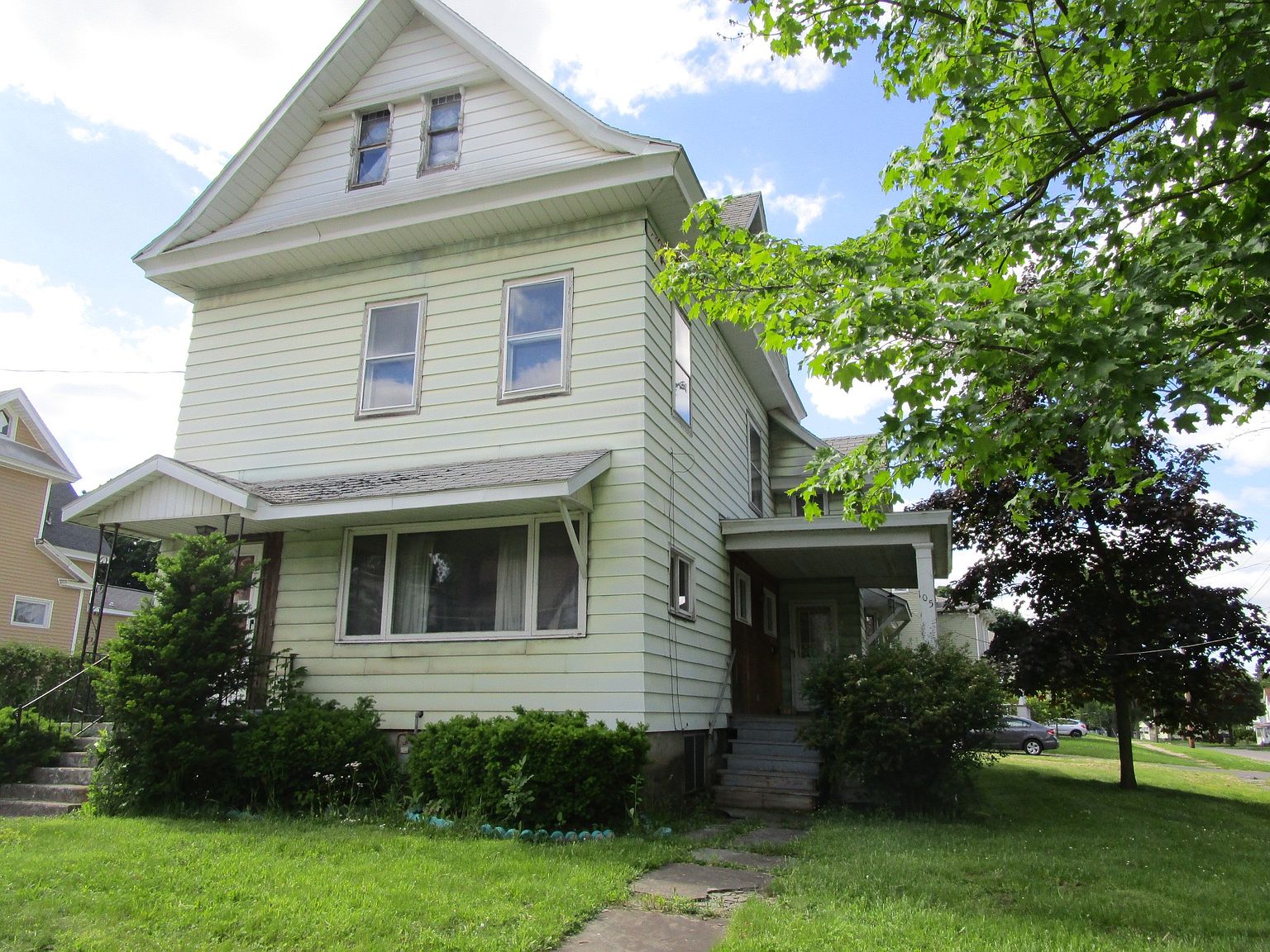 105 Franklin St, Auburn, NY 13021 Zillow