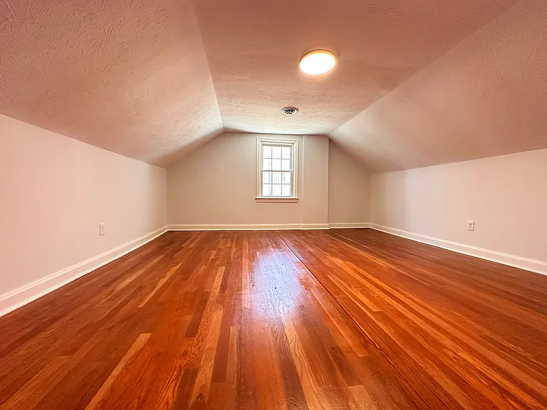 2057 Lee Jackson Hwy — Photo 37