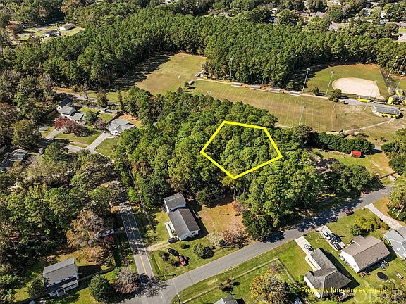 2nd image of 941 3rd St Lot 7A