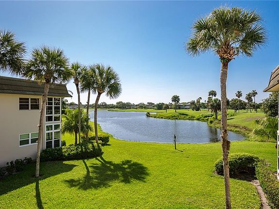 2nd image of 36 Vista Gardens Trl