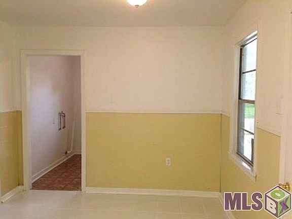 4th image of 8408 N Parkland Dr