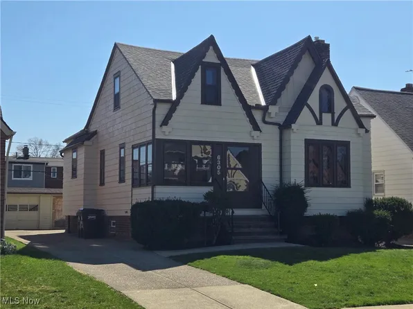 6305 Farnsworth Dr, Parma, OH 44129