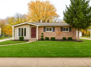 853 Bishop St, Milford, MI 48381