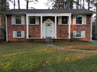 1363 Stoneham Ct, Atlanta, GA 30349