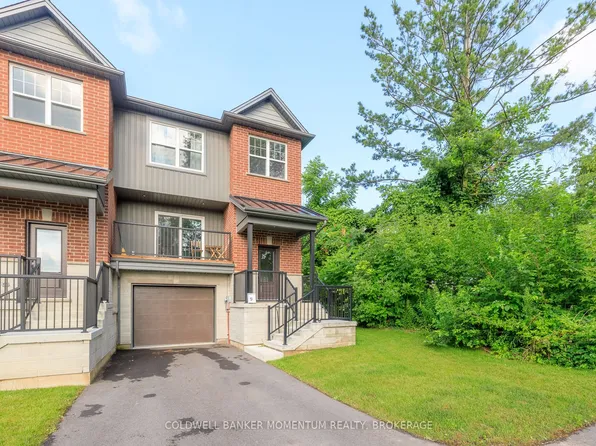 153 B Moffatt St #B, Saint Catharines, ON L2P 2L7