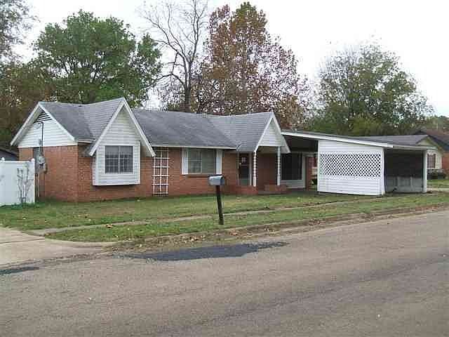 1st image of 812 Sherwood Dr