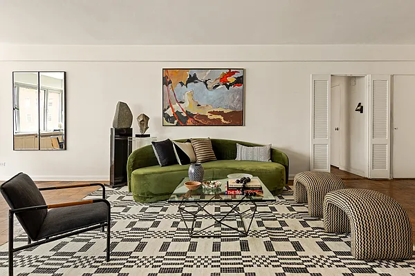 Living room, photo 1