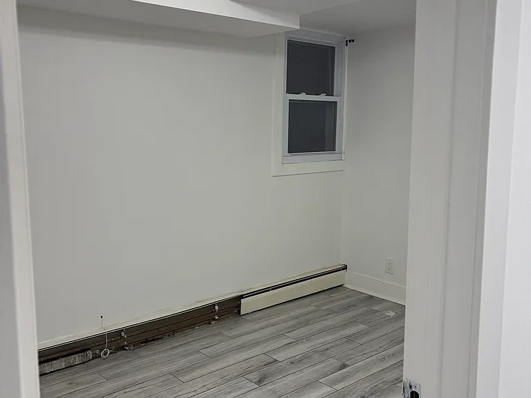6013 Jackson St #1 — Photo 4