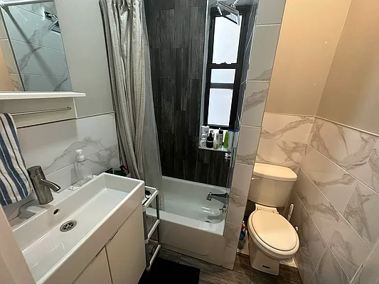 Rented by Premier Metro Realty Corp | media 10