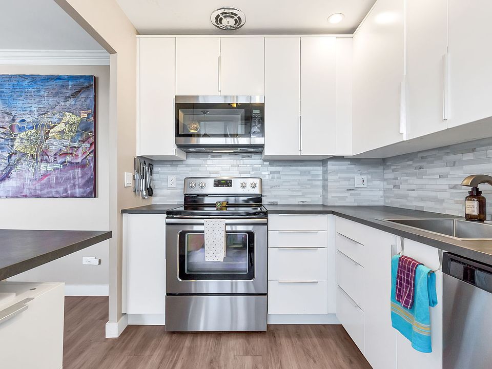 1st image of 1111 N Ash St #501