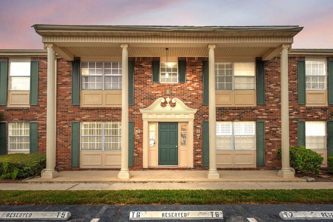 next background image