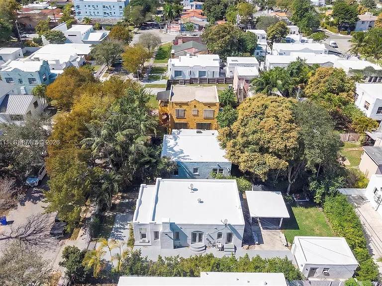2231 SW 17th St — Photo 38