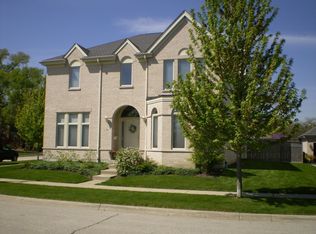 36 Pralls Loop, Highwood, IL 60040