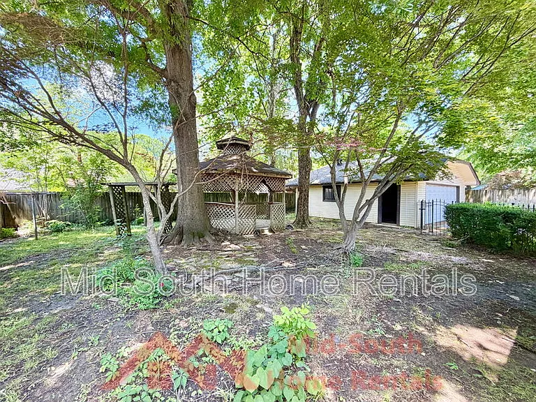 2373 W Monica Dr — Photo 29