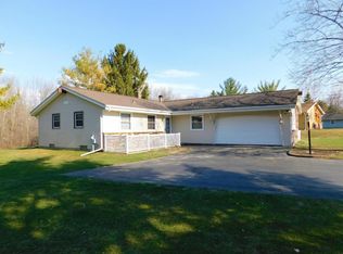 W235N9256 Mount Vernon Dr, Colgate, WI 53017