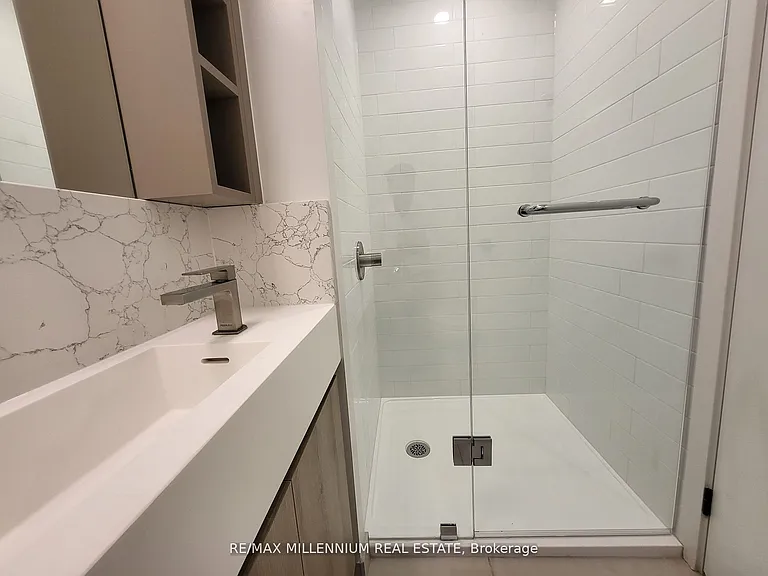 319 Jarvis St #5006 — Photo 10