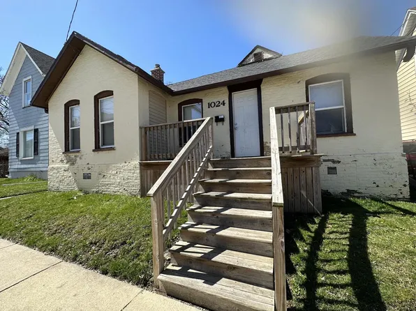 1024 Davis PLACE, Racine, WI 53403
