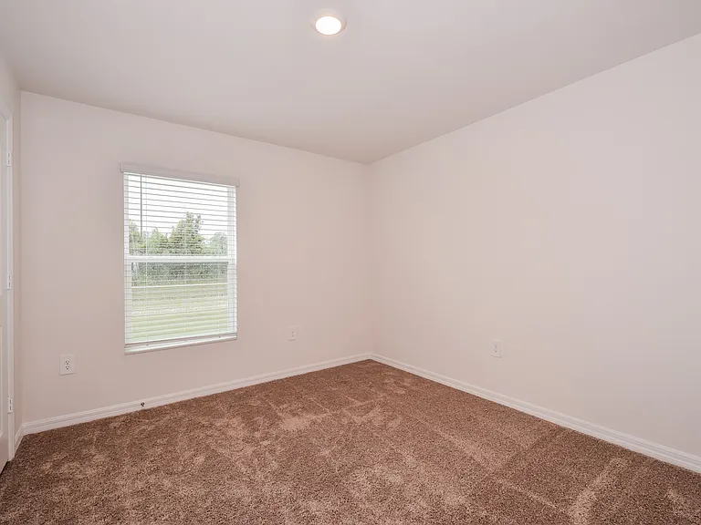 189 Blackstone Dr — Photo 15