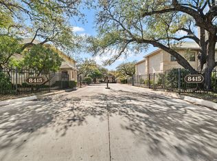 8415 Fredericksburg Rd #907, San Antonio, TX 78229