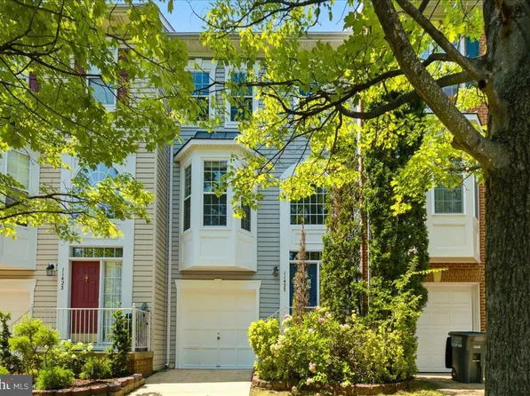 11425 Abner Ave, Fairfax, VA 22030