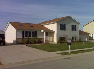 3366 Orchard Valley Dr, Columbus, IN 47203