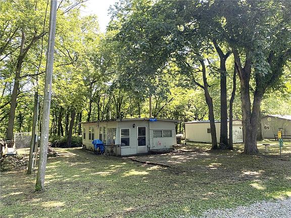 4th image of 58 Coachmen Dr