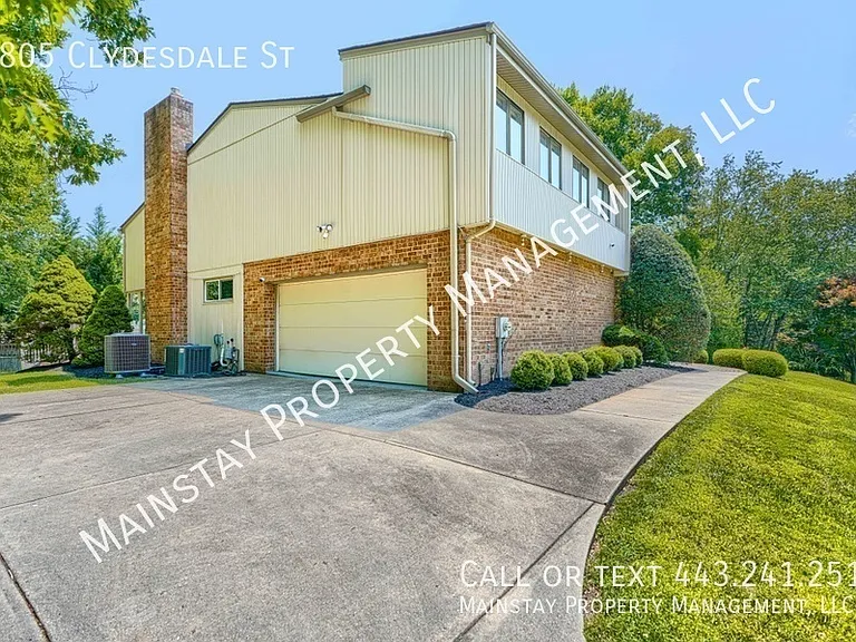 9805 Clydesdale St — Photo 3