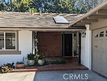 403 Carlotta — Photo 2
